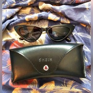 NWOT Shein cateye black sunglasses, s